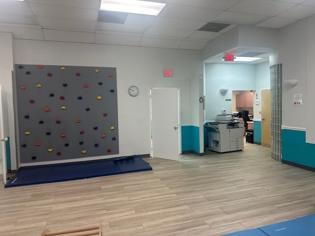 More Photos Of 1117 E Hallandale Beach Blvd, Hallandale Beach Medical For Lease