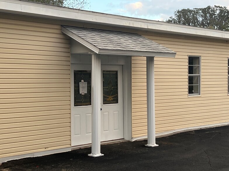 More Photos Of 550 S Highland St, Mount Dora Office For Lease