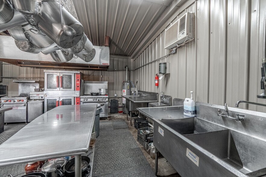 More Photos Of 6746 Baton Rouge ave, Mansura Restaurant For Sale