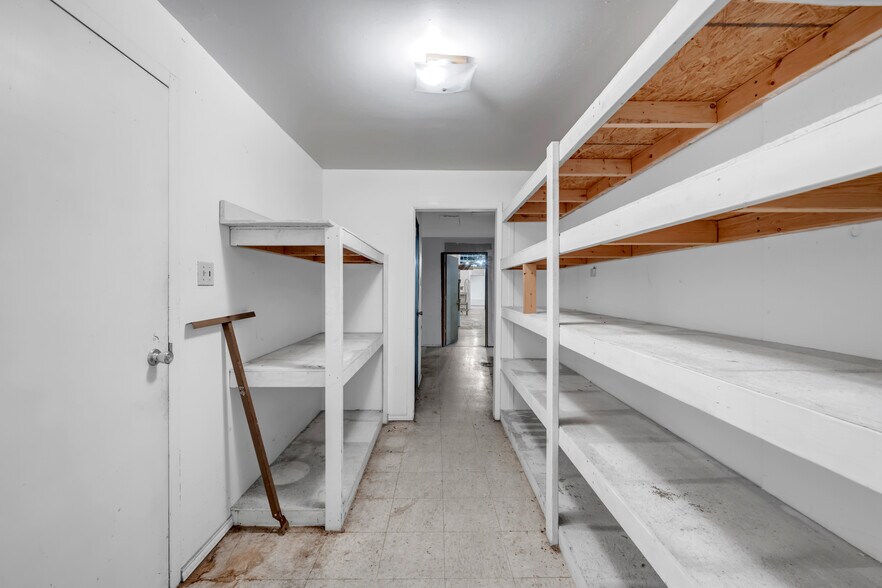 More Photos Of 7330 Texas 261 Hwy, Buchanan Dam Warehouse For Sale