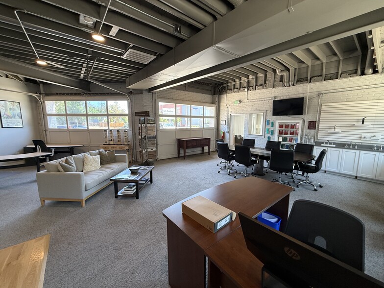 More Photos Of 4705 W 38th Ave, Denver Storefront Retail Office For Lease
