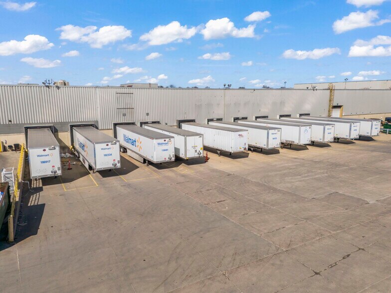 More Photos Of 2700 McDonough Rd, Joliet Manufacturing For Lease