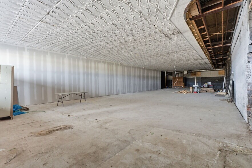 More Photos Of 657 Silas Deane Hwy, Wethersfield Freestanding For Lease