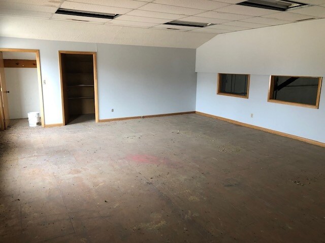 More Photos Of 1639 Industrial Ave, Sidney Warehouse For Lease