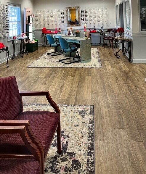 More Photos Of , Dallas Office For Sale