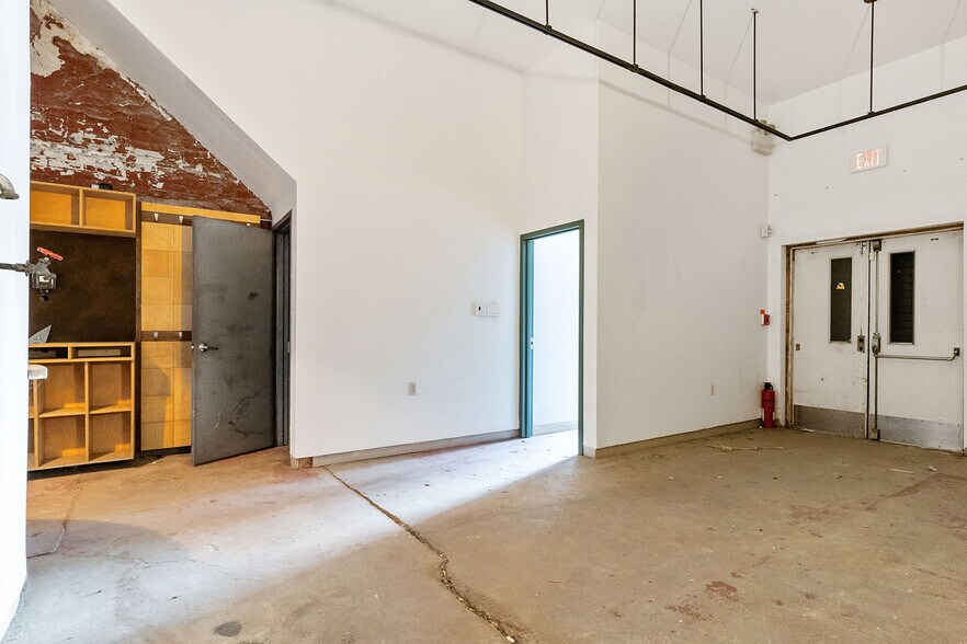 More Photos Of 1301-1305 Germantown Ave, Philadelphia Storefront Retail Residential For Sale