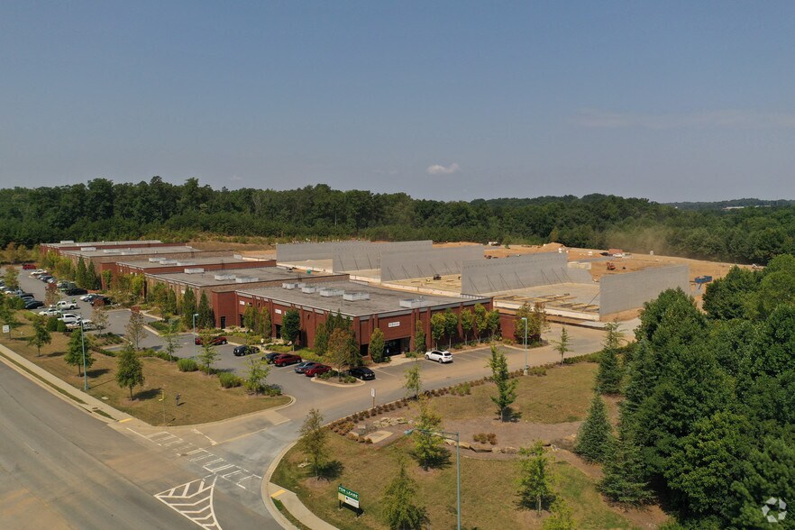 More Photos Of 2390 Satellite Blvd, Buford Light Distribution For Lease