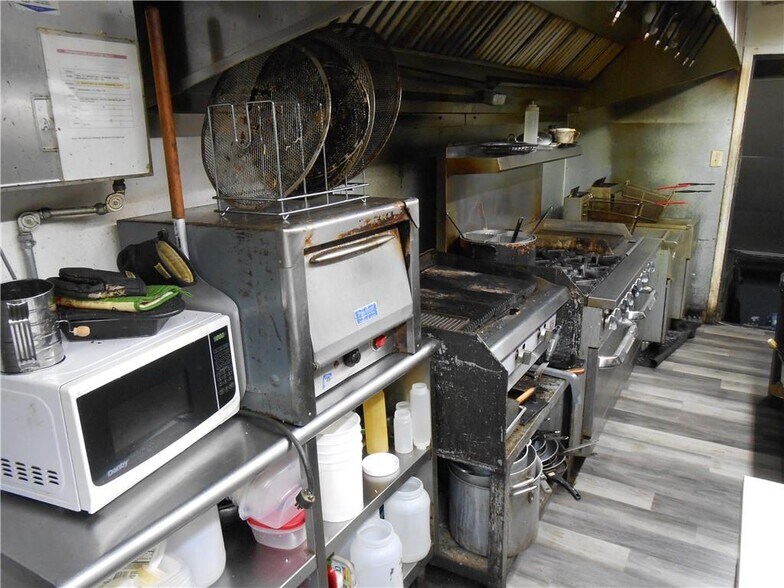 More Photos Of 164 Coyle Curtain Rd, Monongahela General Retail For Sale