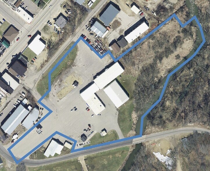 More Photos Of 140 E Mill St, Hillsboro Manufacturing For Sale