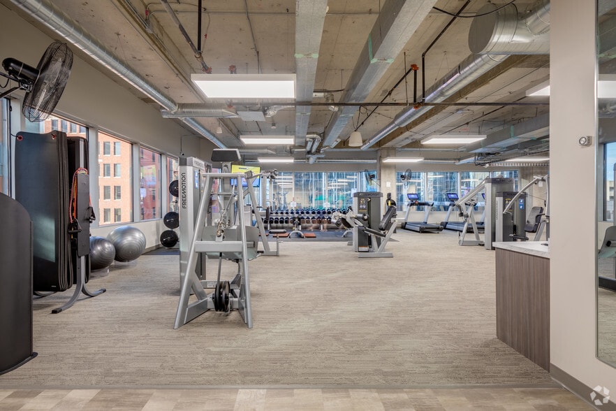 More Photos Of 211 N Robinson Ave, Oklahoma City Office For Lease