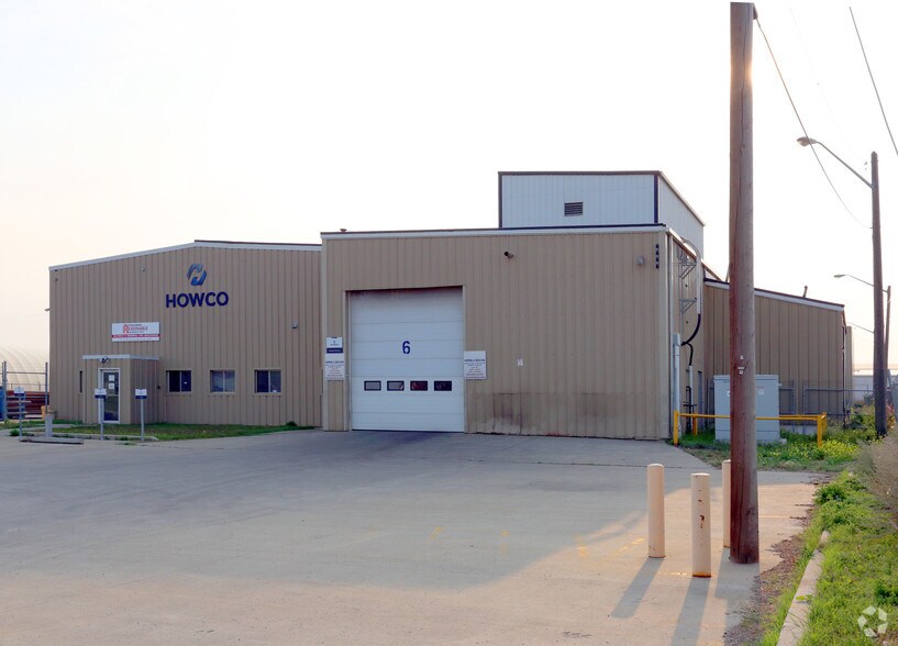 Primary Photo Of 7504 52 St NW, Edmonton Manufacturing For Sale