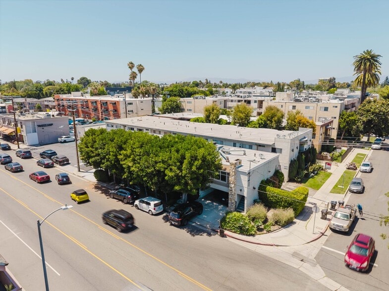 More Photos Of 4405 Ventura Canyon Ave, Sherman Oaks Apartments For Sale