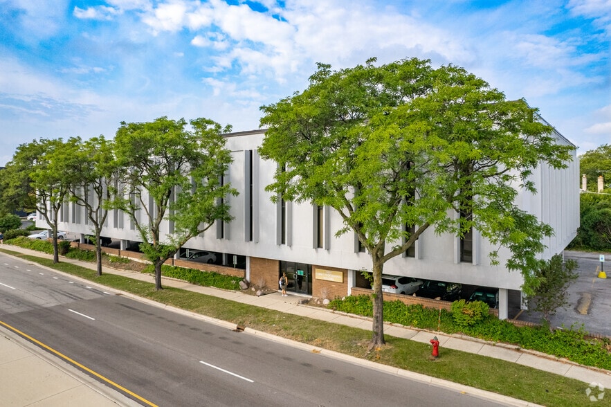 More Photos Of 10024 Skokie Blvd, Skokie Office For Lease