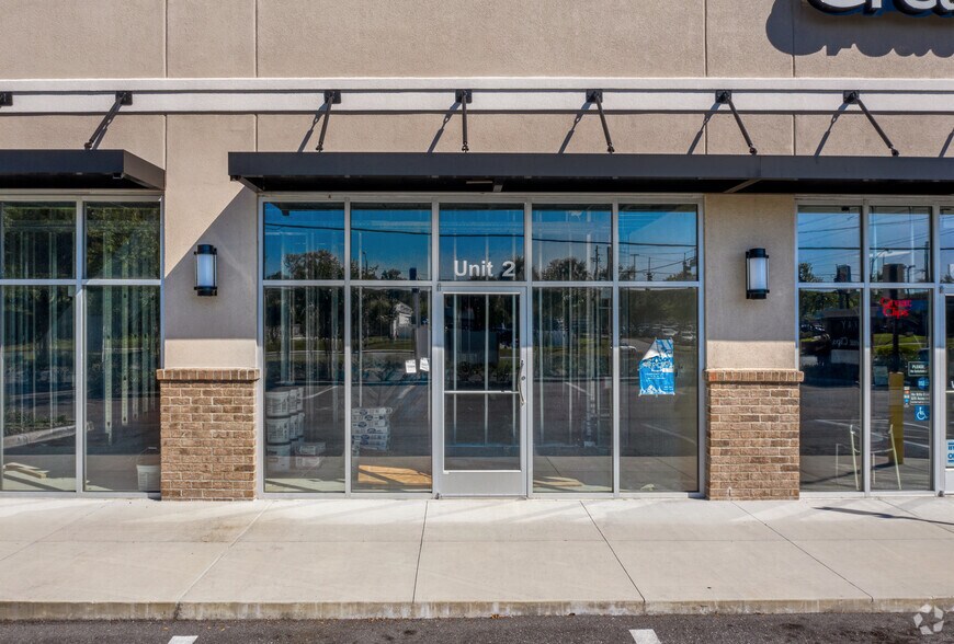 More Photos Of 2400 NE 49th Ter, Ocala Freestanding For Lease