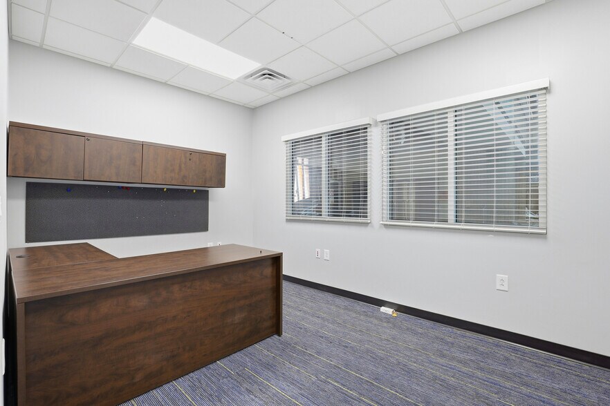 More Photos Of 2780 Jetport Rd, Kinston Office For Lease