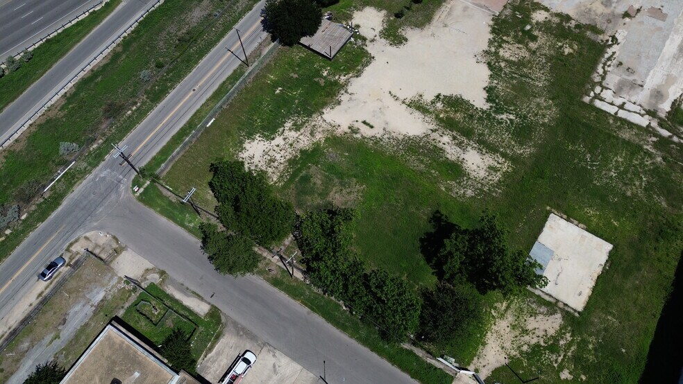 More Photos Of 1010 Hoefgen Avenue, San Antonio Land For Sale