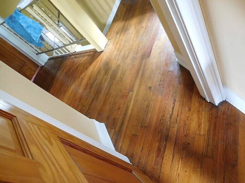 More Photos Of 2038 Grant Ave, Philadelphia Specialty For Sale