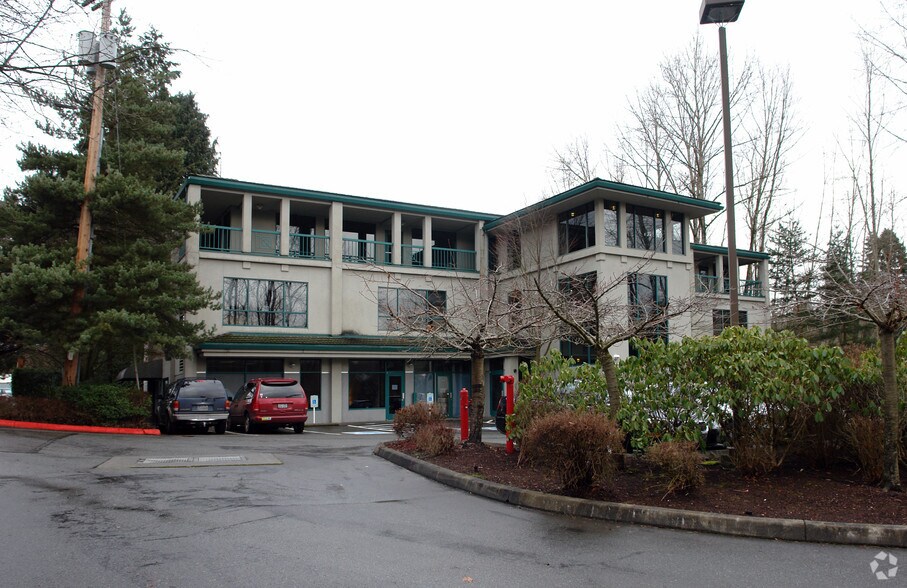 More Photos Of 10634 E Riverside Dr, Bothell Office For Lease