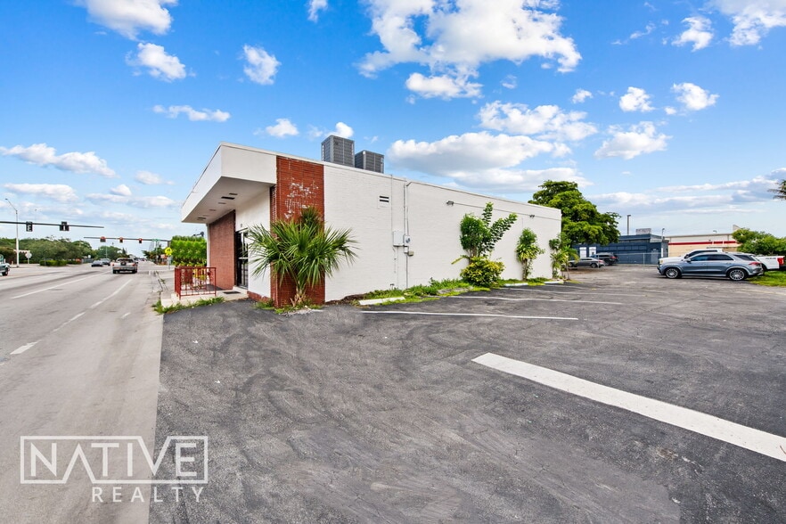 More Photos Of 50 SW 31st Ave, Fort Lauderdale Office Residential For Lease