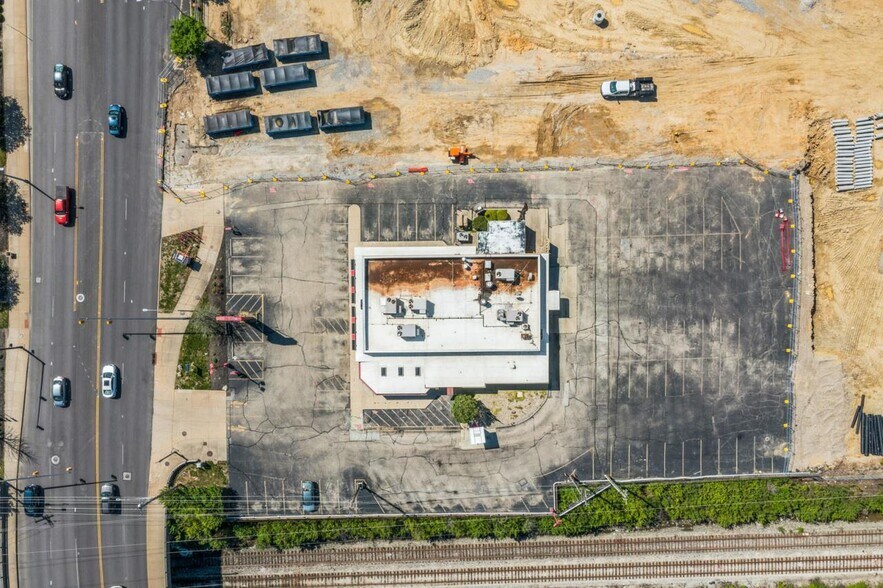 More Photos Of 4765 Montgomery Rd, Cincinnati Restaurant For Sale