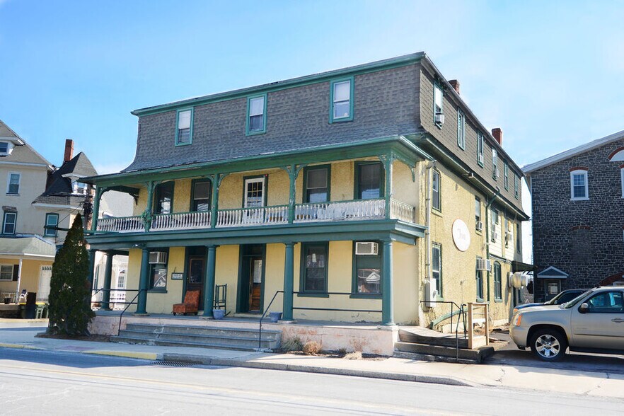 Primary Photo Of 101 S Main St, Richlandtown Restaurant For Sale