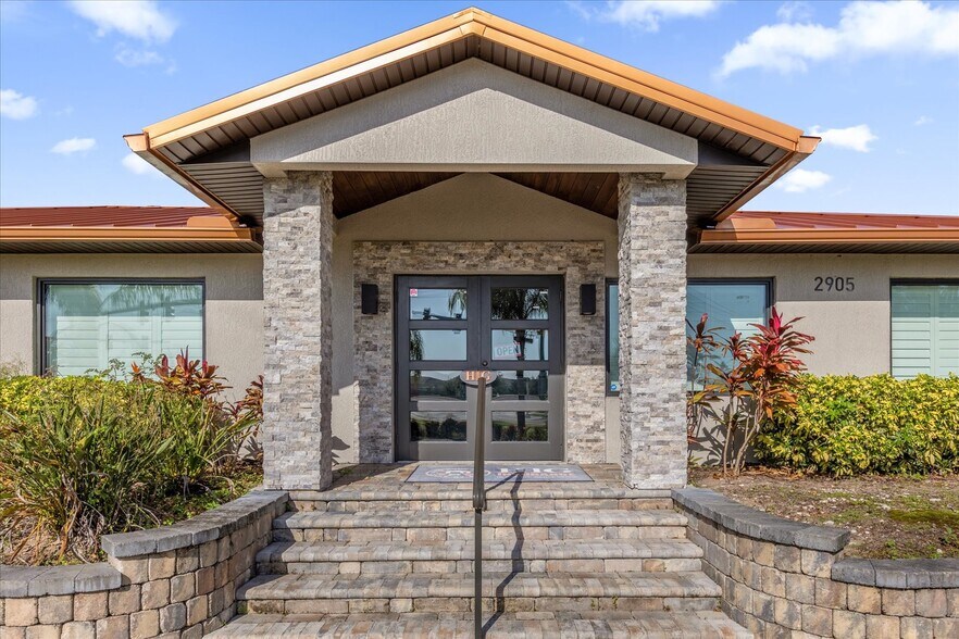 More Photos Of 2905 W Indian River Blvd, Edgewater Medical For Sale