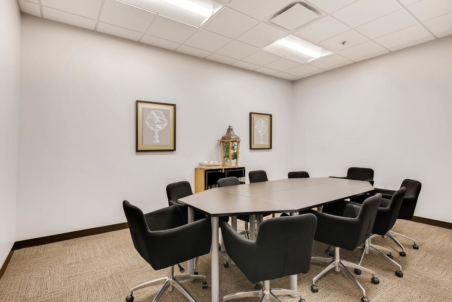 More Photos Of 300 Technology Ct SE, Smyrna Unknown For Lease