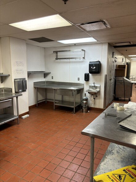 More Photos Of 310 Court Ave, Des Moines Restaurant For Sale