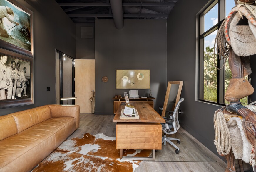 More Photos Of 725 W Elliot Rd, Gilbert Office For Sale
