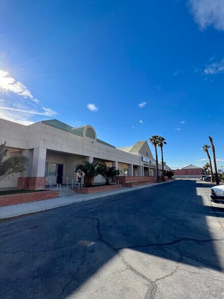 More Photos Of 3505 E Flamingo Rd, Las Vegas Medical For Lease