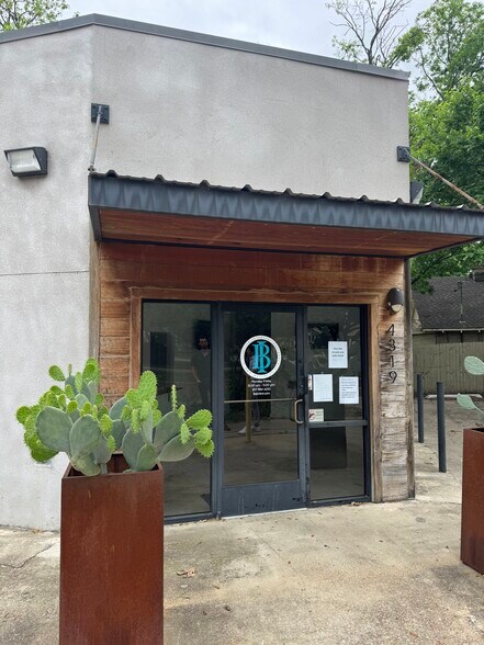 More Photos Of 4319 Camp Bowie Blvd, Fort Worth Medical For Sale