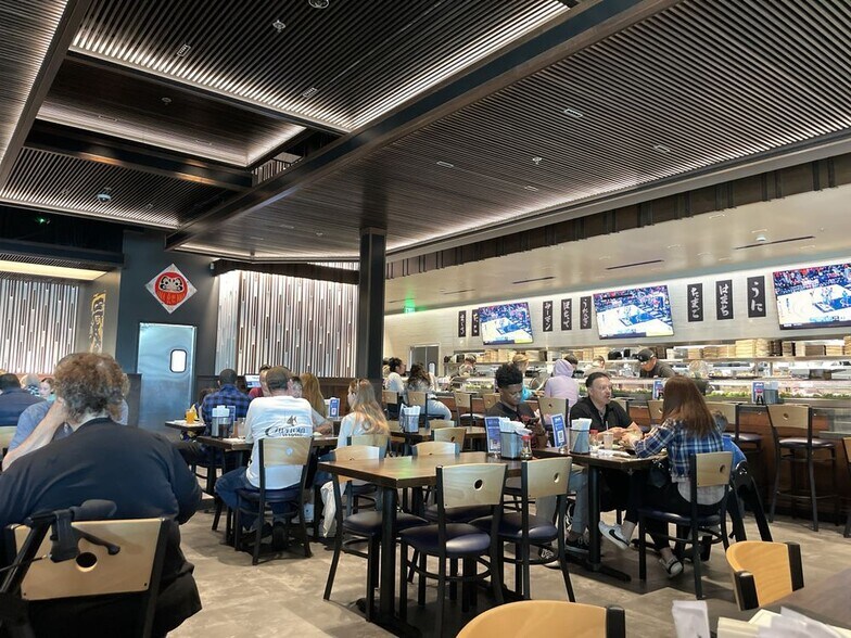 More Photos Of 2339 Fair Oaks Blvd, Sacramento Freestanding For Lease