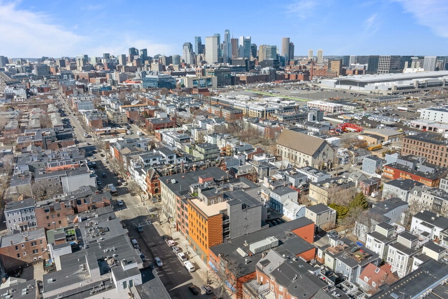 More Photos Of 380 W Broadway, Boston Apartments For Lease