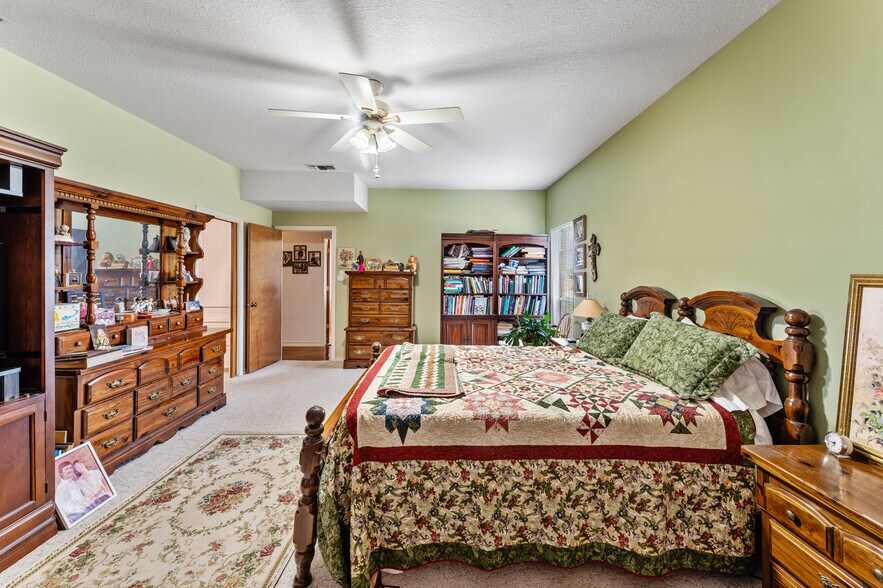 More Photos Of 14935 Highway 36, Needville Land For Sale