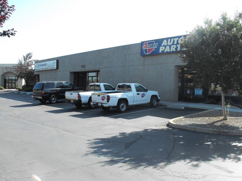 More Photos Of 730 S Beckman Rd, Lodi Warehouse For Lease