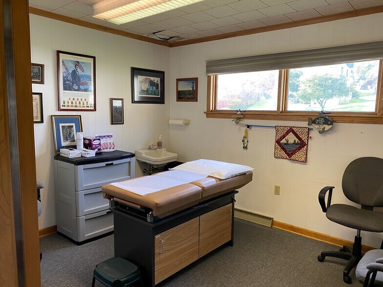 More Photos Of 12 Walnut St, Towanda Office For Sale