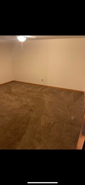 More Photos Of , Parkersburg General Retail For Sale