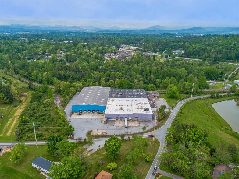 More Photos Of 90 Christ School Rd, Arden Distribution For Lease