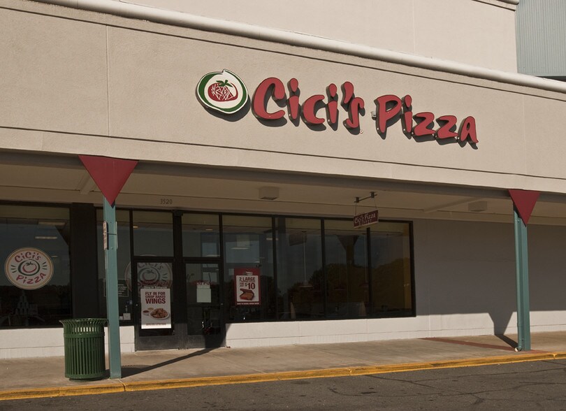 More Photos Of 3490-3556 S Jefferson St, Falls Church General Retail For Lease