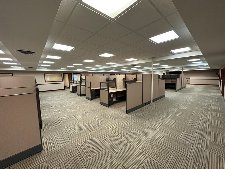 More Photos Of 1221 Hartzell St, New Haven Manufacturing For Lease
