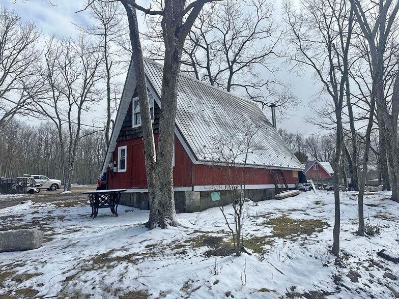 More Photos Of 982 W Center St, Sheppton Bar For Sale