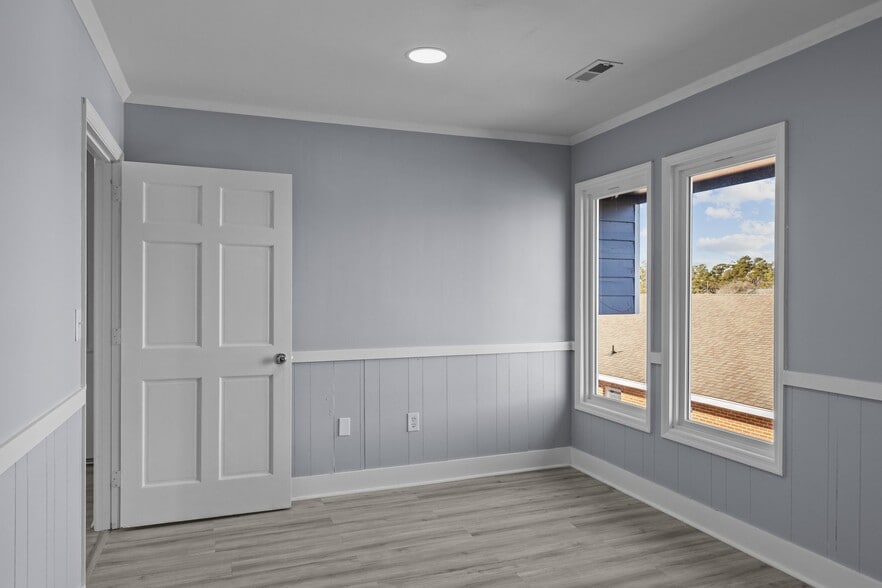 More Photos Of 208 Penny Ln, Morehead City Medical For Sale