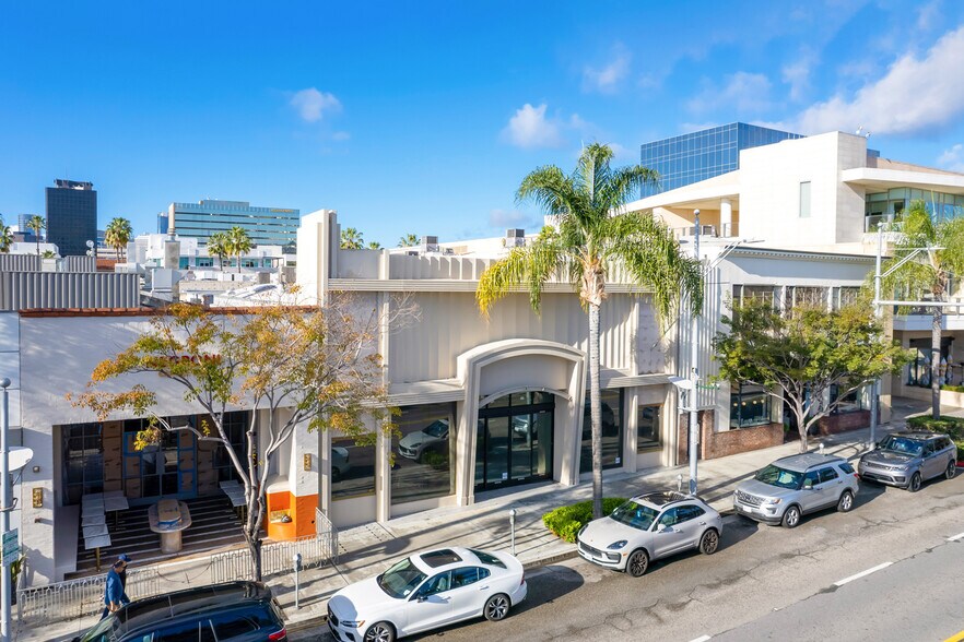 Primary Photo Of 425 N Canon Dr, Beverly Hills Storefront For Lease