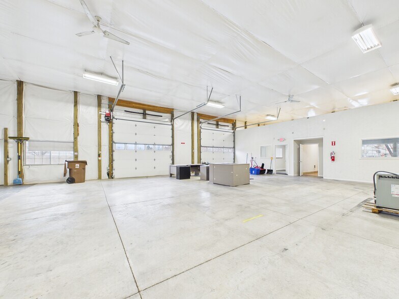 More Photos Of 1605 E Lyons Ave, Spokane Flex For Sale