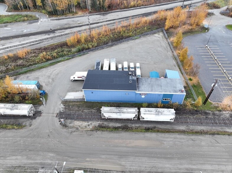 More Photos Of 1502 Minnie St, Fairbanks Industrial For Sale