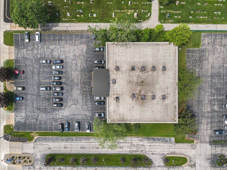 More Photos Of 32875 Solon Rd, Solon Medical For Lease