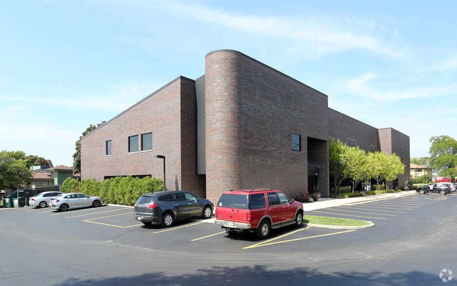 Primary Photo Of 10401 W Lincoln Ave, Milwaukee Office For Sale