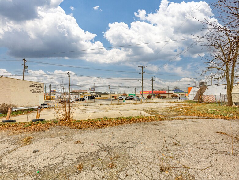 More Photos Of 13931 Lorain Ave, Cleveland Land For Sale