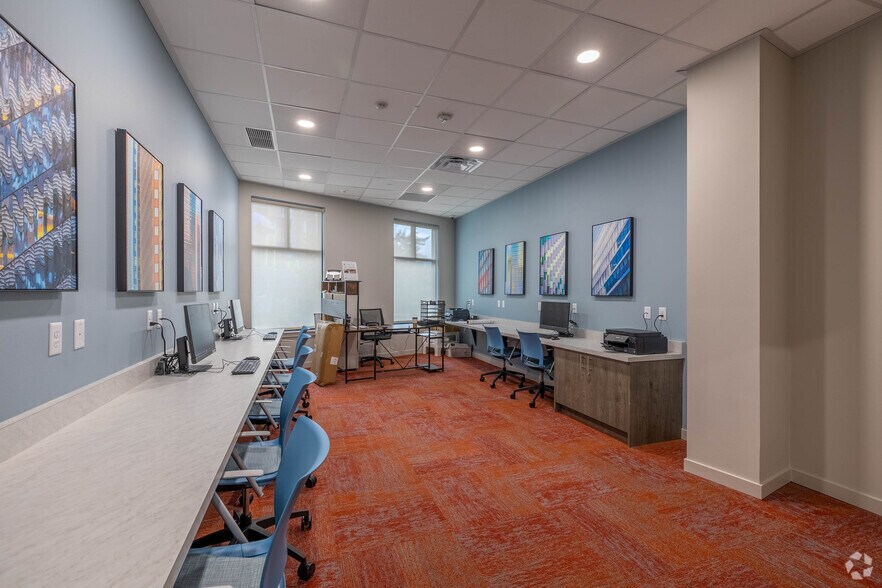 More Photos Of 12548 Lake City Way NE, Seattle Apartments For Lease