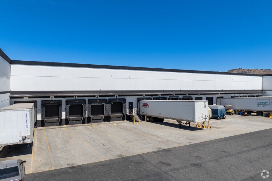 More Photos Of 18675 Madrone Pky, Morgan Hill Warehouse For Lease